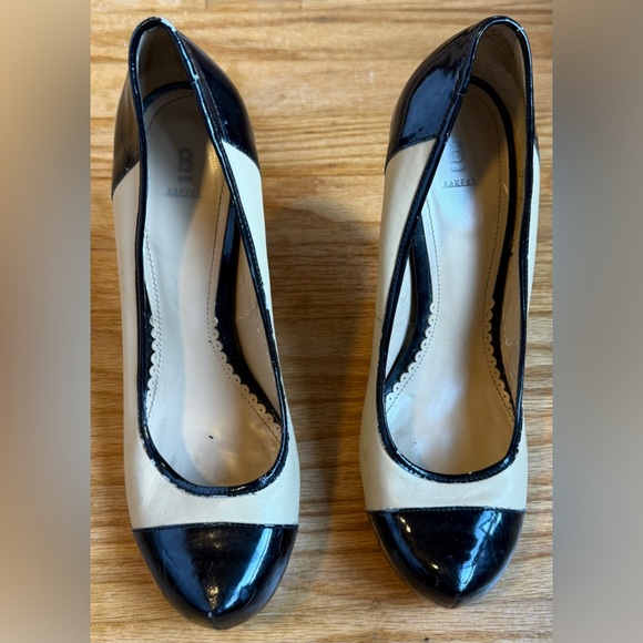 Bakers Shoes - Colorblock Bakers Heels - Size 8.5M